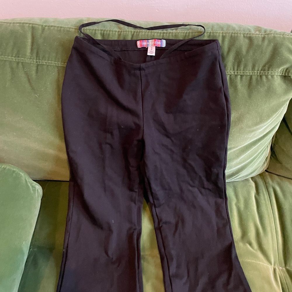 Low rises with scrap Urban Outfitters black cotton fitted flare pants